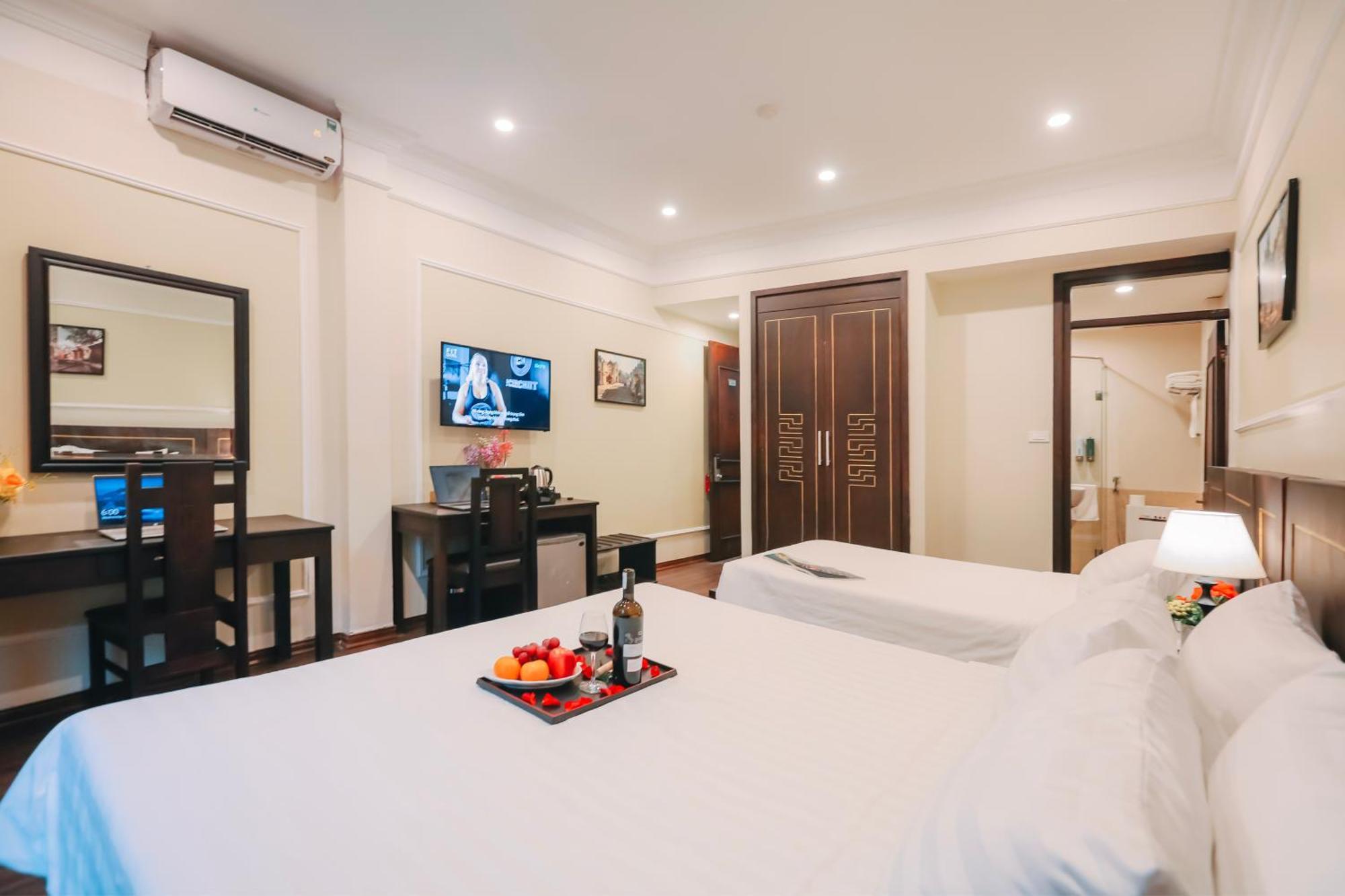 האנוי Ha Noi Lake View Hotel & Travel מראה חיצוני תמונה