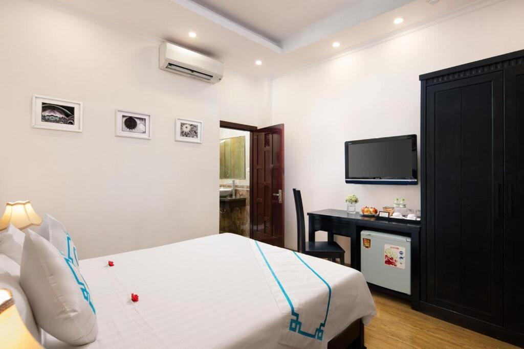 האנוי Ha Noi Lake View Hotel & Travel מראה חיצוני תמונה